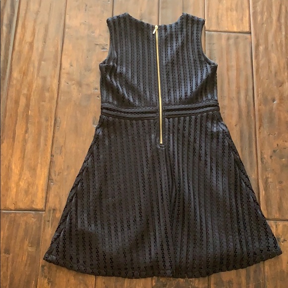 Black Textured Dress - Picture 3 of 3